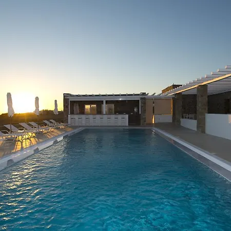 Pelagos Sunset 招待所